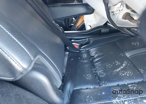 2018 Toyota Highlander Se z USA, uszkodzony, nr VIN 5TDKZRFH7JS529721